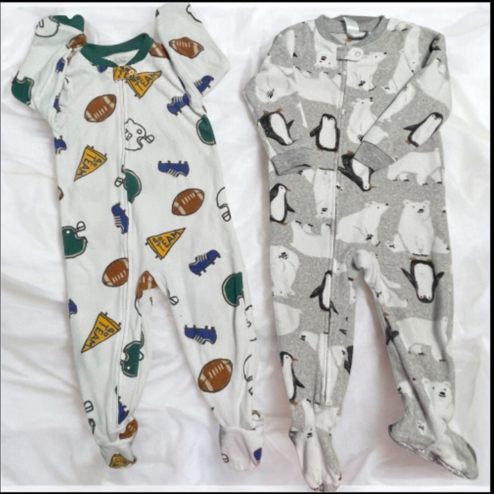 Carter's Set of 2 Boys One Piece Pajamas Football and Polar Bear/Penguin Prints